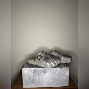Bravest x Kid Cudi Moon ‘grey’ Clogs